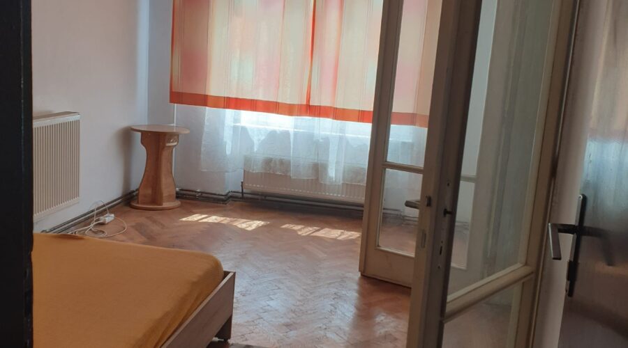 Apartament 2 camere de vânzare Brașov, Cartier Tractorul, str. Octavian Goga, Tractorul, Brașov – fotografia 1