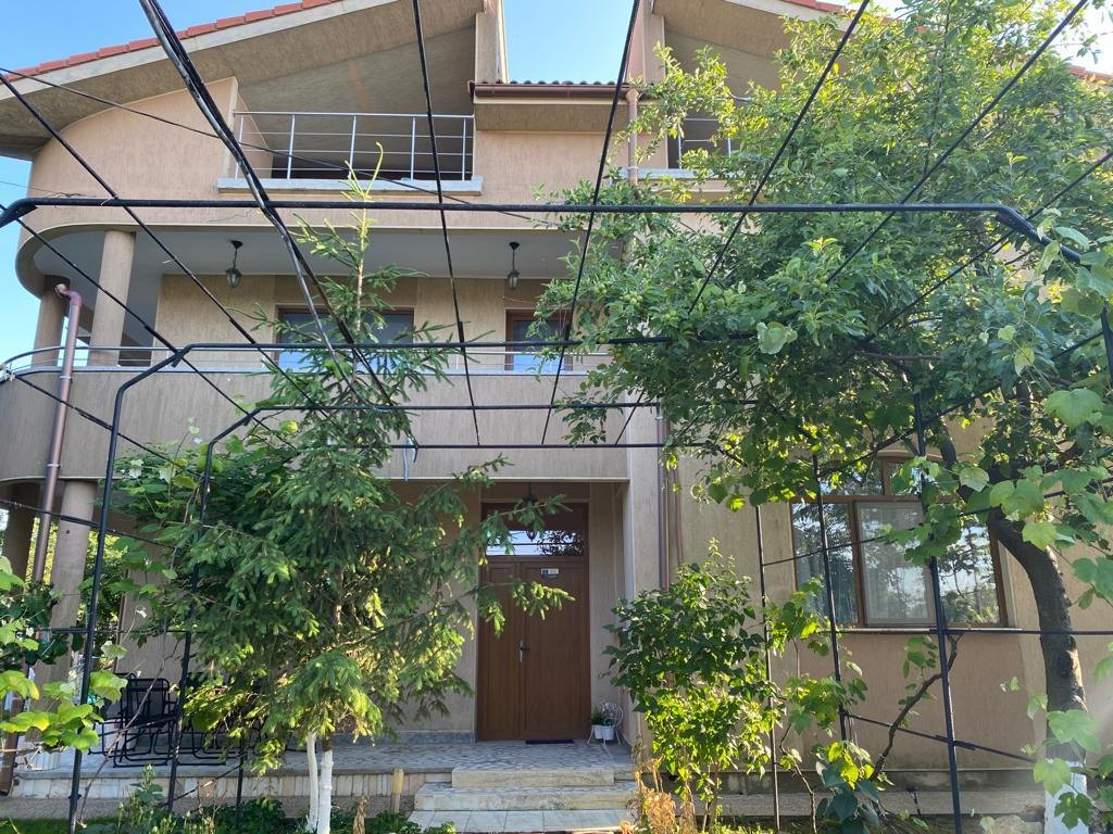 Vilă P+1+M, 640 mp construiți, teren 1.050 mp, 12 dormitoare – Schitu, Costinești – fotografia 4